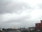 台風前の空模様。どんより